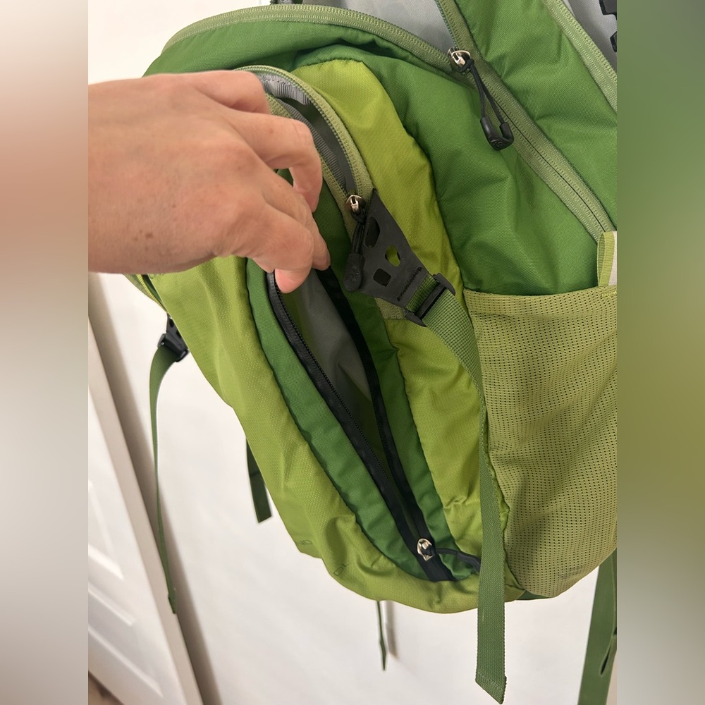 Ascend Meander - Olive and Forest Green Backpack - Picture 7 of 9